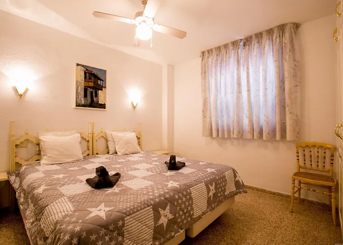 Stunning View 2 Bed Family Apartment *