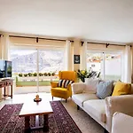 Stunning View 2 Bed Family Apartmán