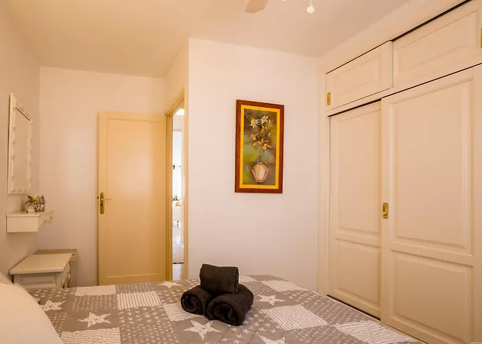 Daire Stunning View 2 Bed Family Acantilado de los Gigantes