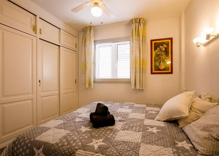 Stunning View 2 Bed Family